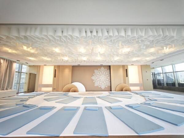 梦百合0压酒店联合轻聆音疗推出颂钵静心疗愈营，开启0压新体验