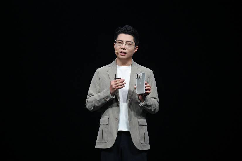 性能强得超标，续航久到离谱！一加 Turbo 6 系列首销优惠价1699元起