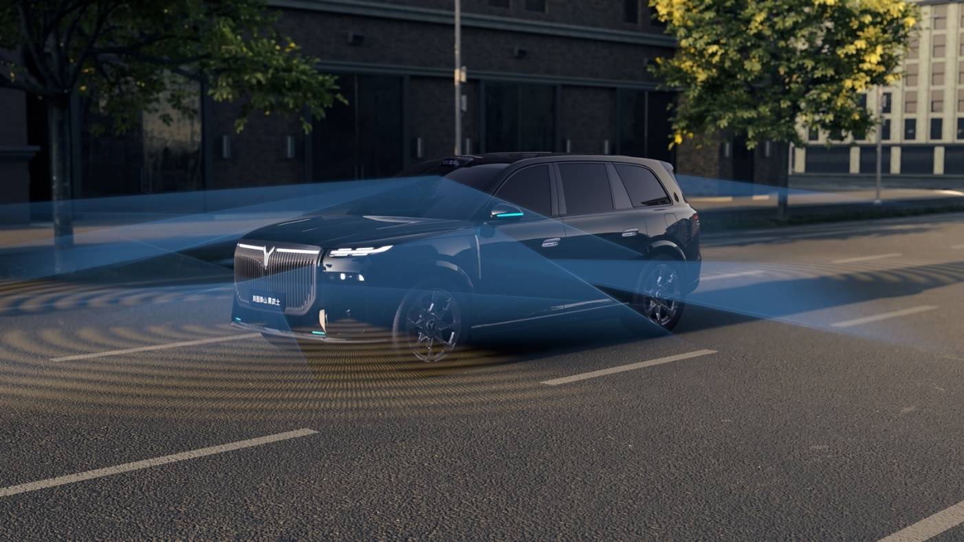 L3不是“堆料”是“筑基” 岚图泰山Ultra“感知-决策-执行”全栈能力合体