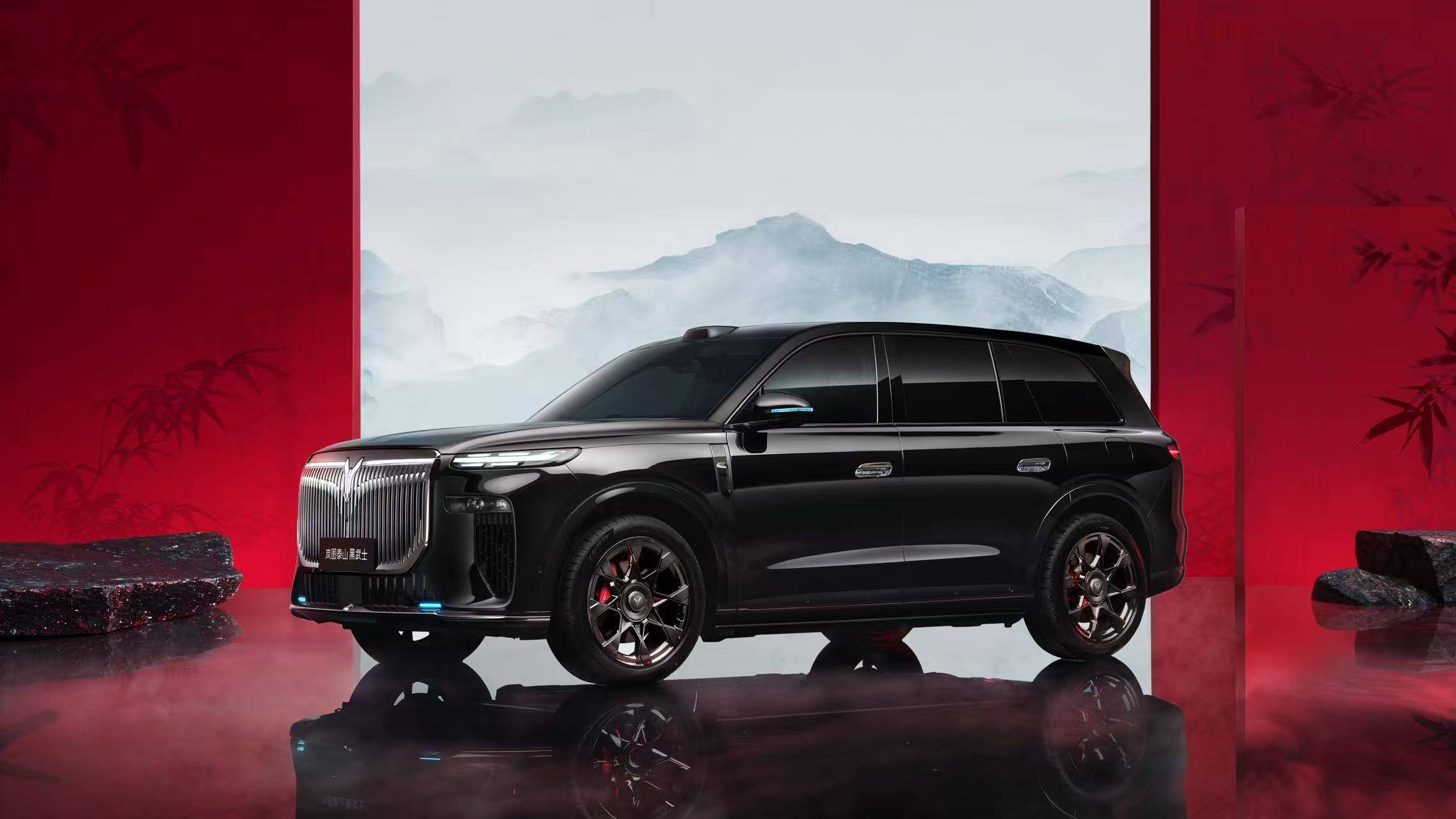 全新一代896线激光雷达旗舰SUV！岚图泰山黑武士版上市，售价50.99万元