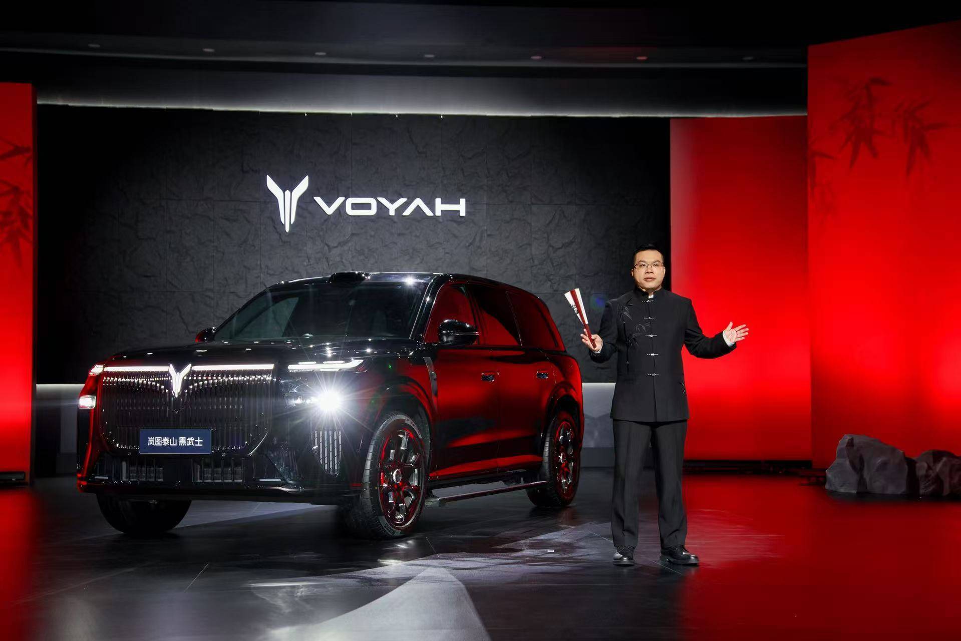 全新一代896线激光雷达旗舰SUV！岚图泰山黑武士版上市，售价50.99万元