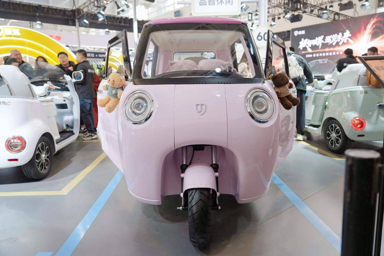 极巡科技召开2026新品发布会 以全矩阵智能三轮重构中短途出行新生态